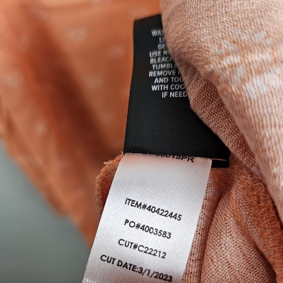 Torrid Washable Crinkle Gauze V-Neck Ruffle Strap Tank - Picture 5 of 12